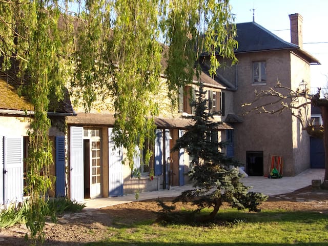 Beaumont-du-Gâtinais的民宿