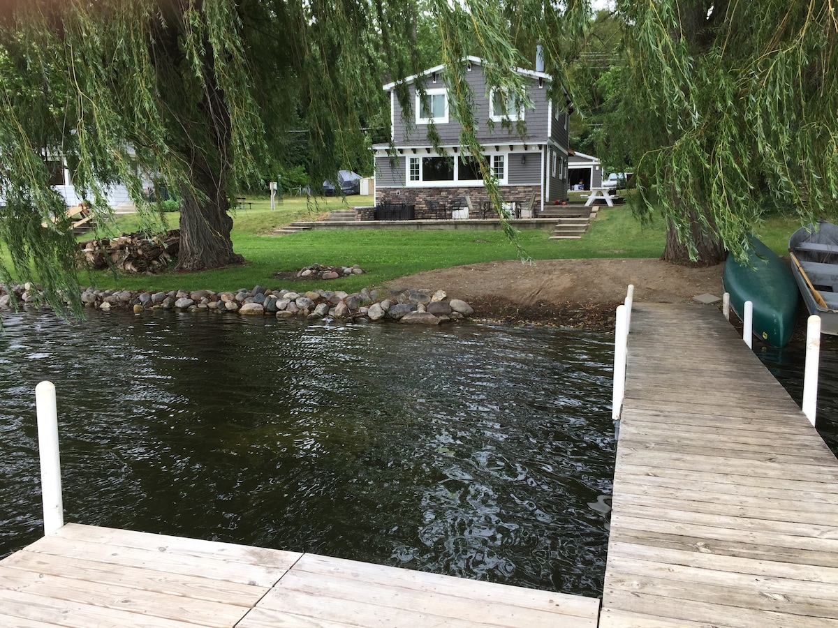 Copper Roof Lake Cottage on Crooked Lake