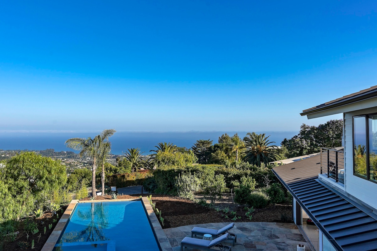Ocean and Mountain View Luxury Villa