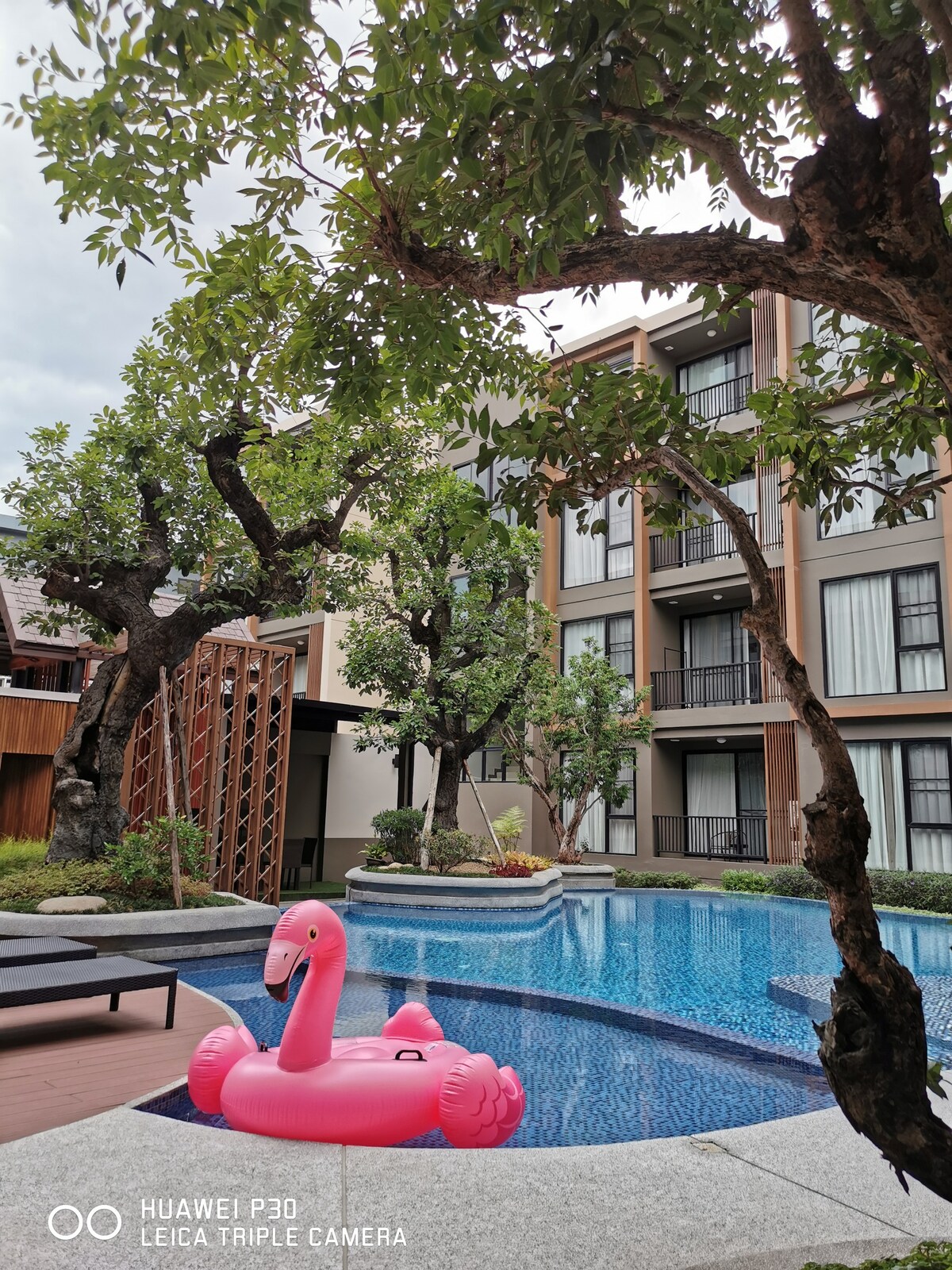 （1）清迈，精品小奢华泳池.The 8 condo公寓.宁曼路Maya商场附近