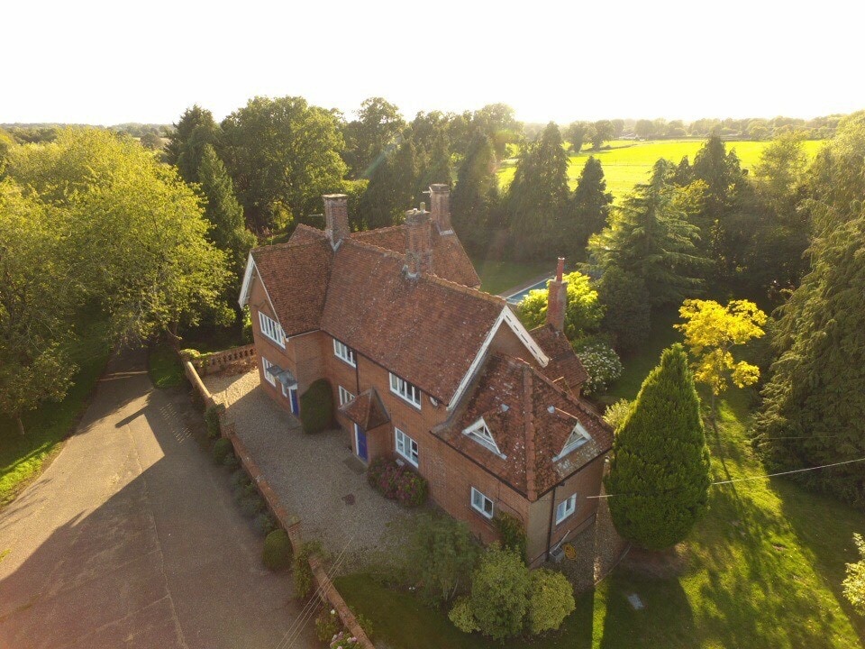 Lovely Country Retreat in Peaceful Rural Hamlet.