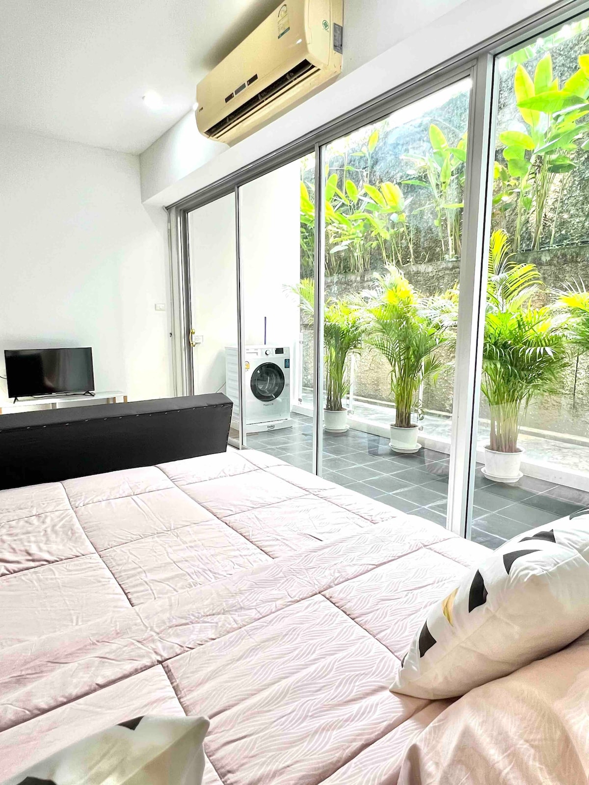 Chic Condo, Karon Beach A2