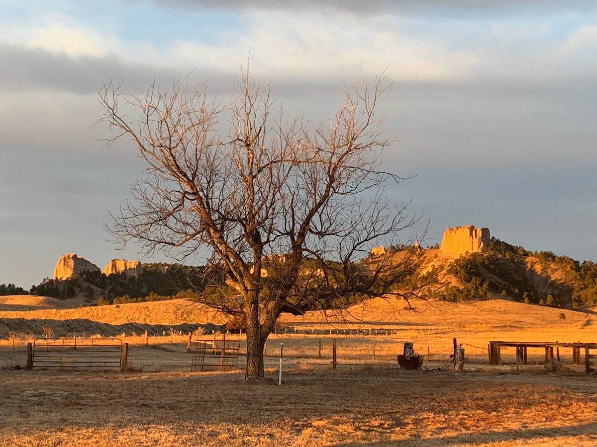 回忆歌曲： Lovers Leap & Saddle Rock Buttes RV