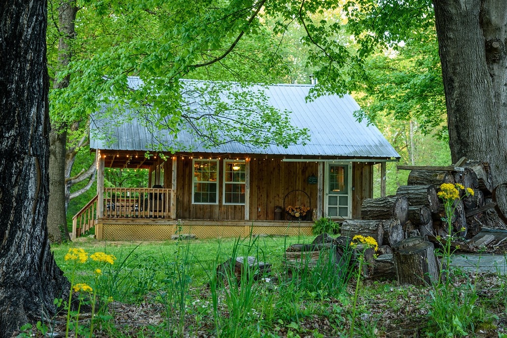 Calico Springs -Bluegrass Bourbon Country的小木屋