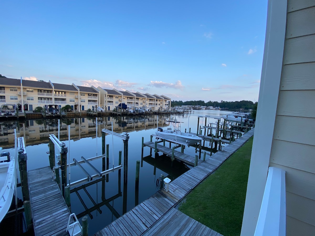 Bayou Paradise (Water View)