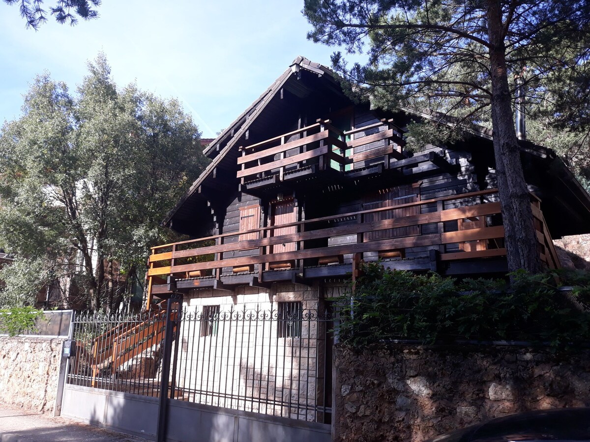 Lobos River Canyon, Ton 's Cabin