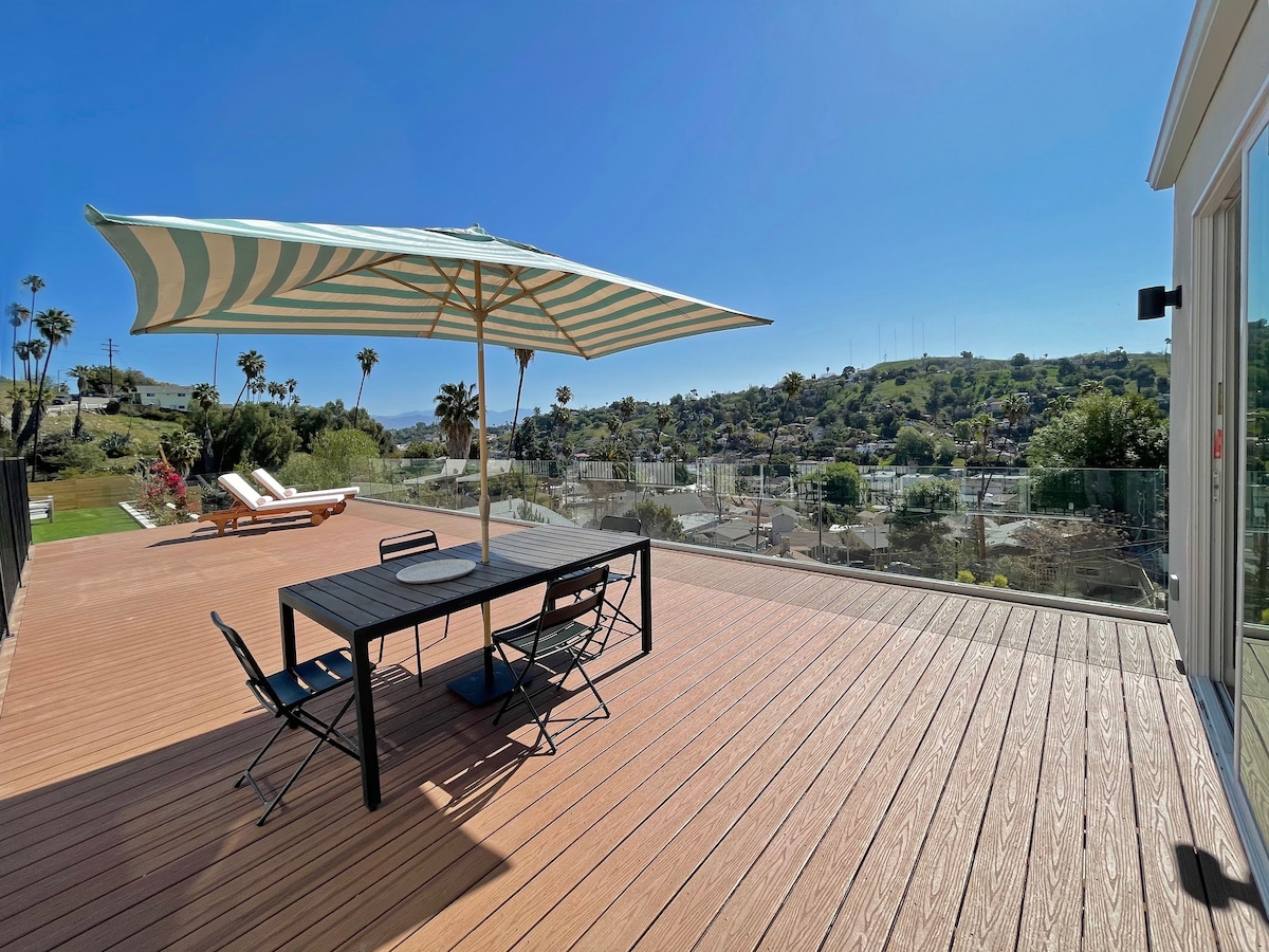 Hills Views Deck Modern LAHouse