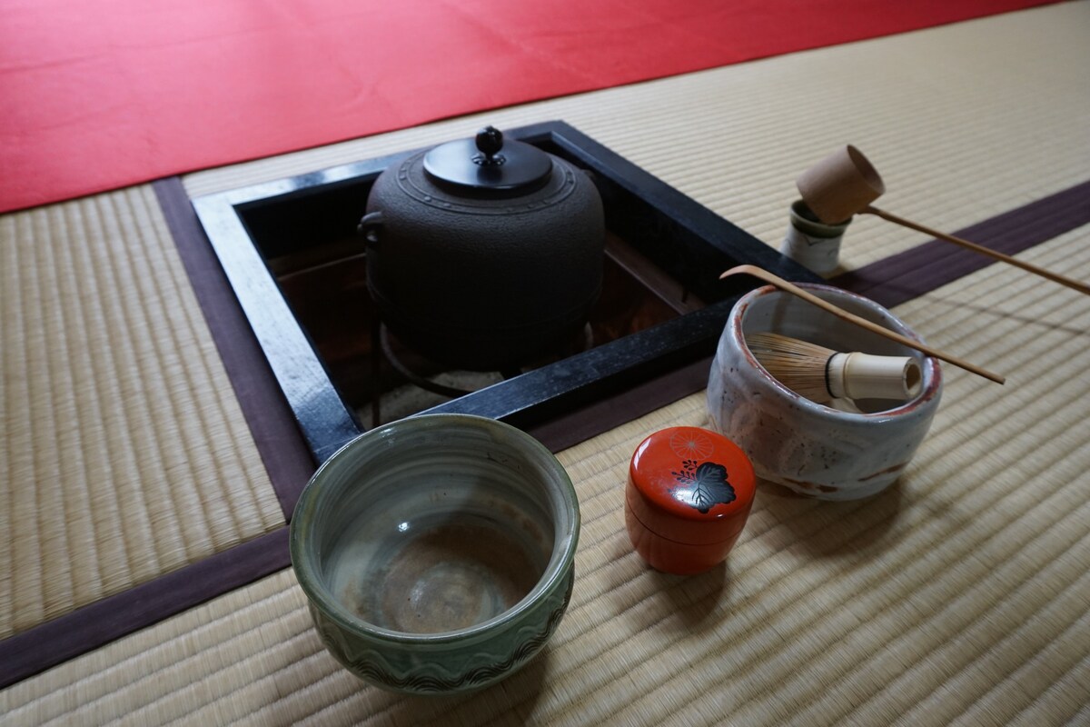 Inakaya tashibu （含早餐和晚餐）