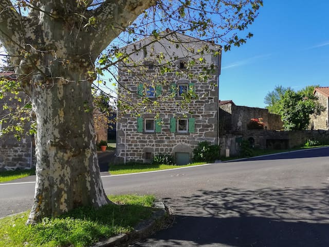 Fayet-le-Château的民宿