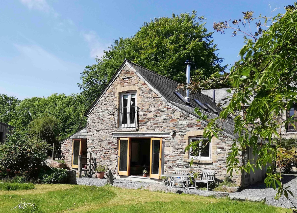 Rural cottage in beautiful countryside