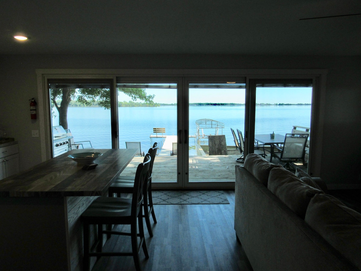 Jake 's Place on Big Kandiyohi Lake