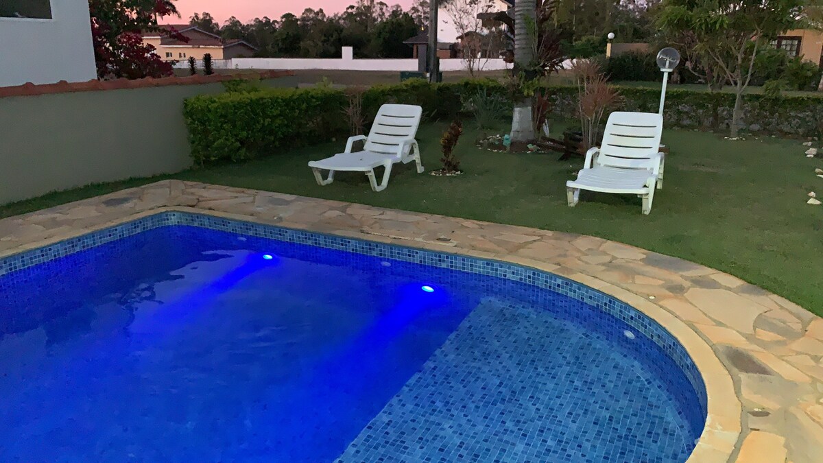 Ninho Verde 1 - Casa espaçosa com piscina