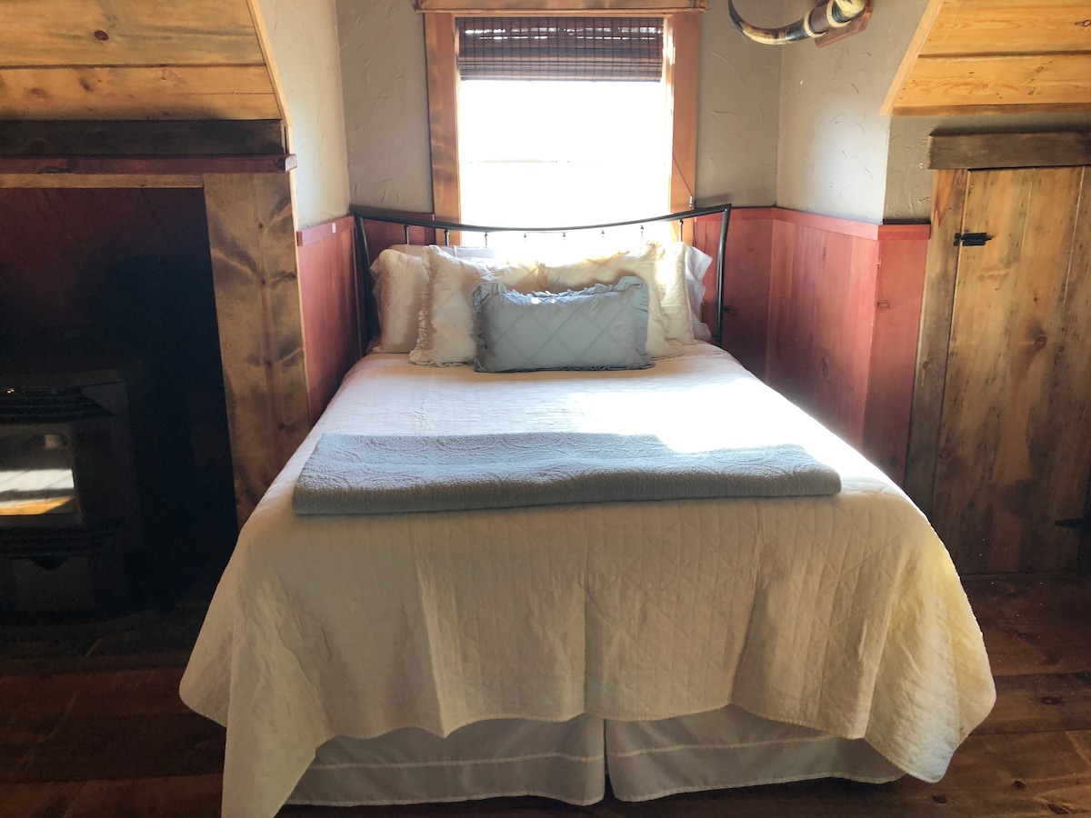 Red Hills Retreat — Upper Carriage House