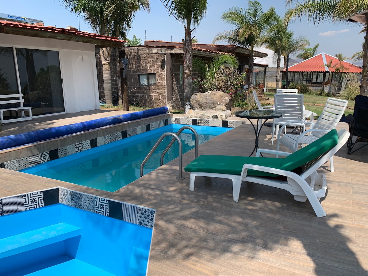 带泳池的乡村别墅， Atlixco Puebla烤架