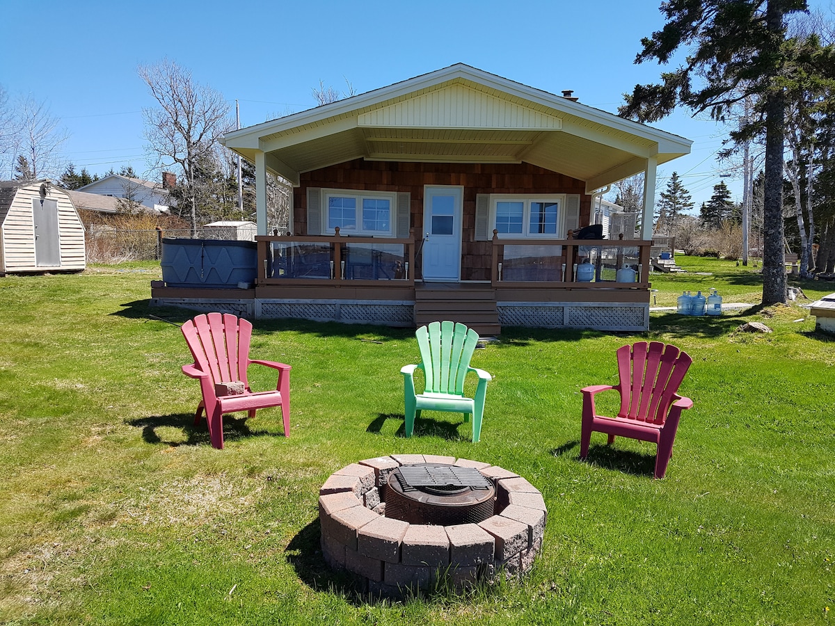 房东Lawrencetown Lakefront Cottage Rental