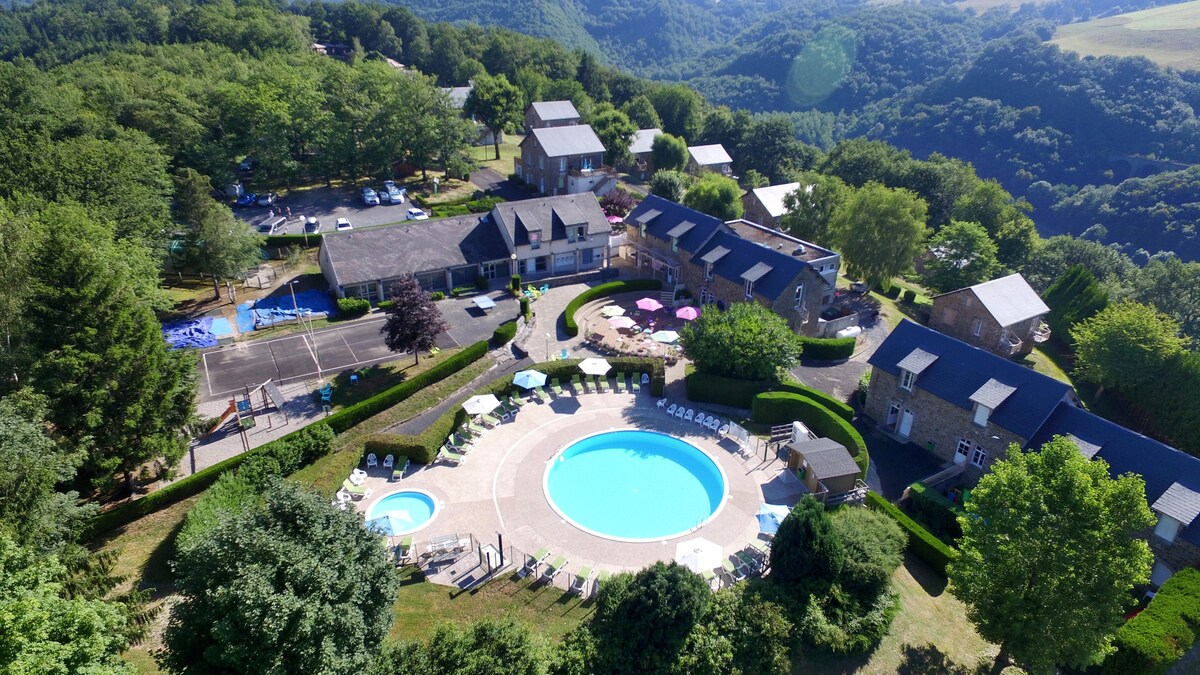 Appartement chaleureux entre montagne et campagne.