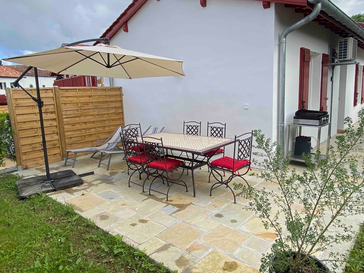 NEW -Terrasse, parking, wifi, Clim, jardin, pets