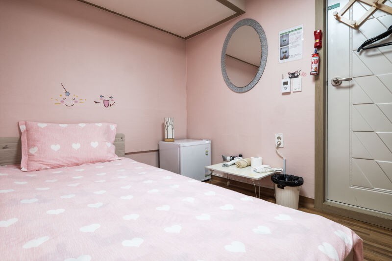 Myeongdong, Free breakfast, Private bathroom 102