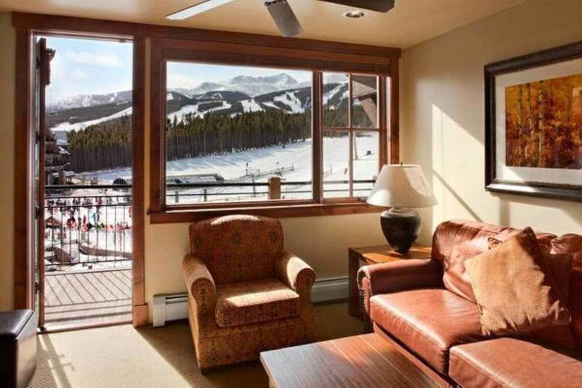 Sophisticated Ski In/Ski out, Unbeatable Location!