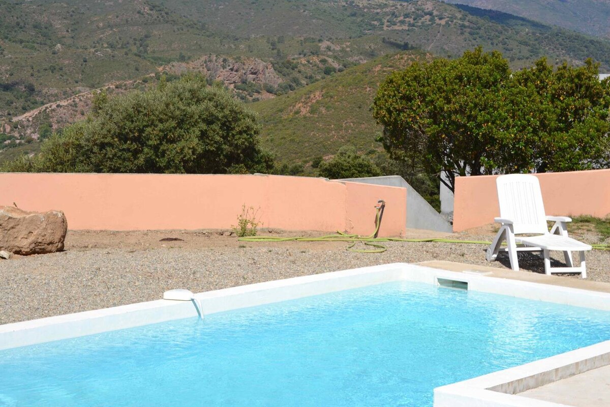 villa  8p/140m2 climatisée + piscine 20mn plages