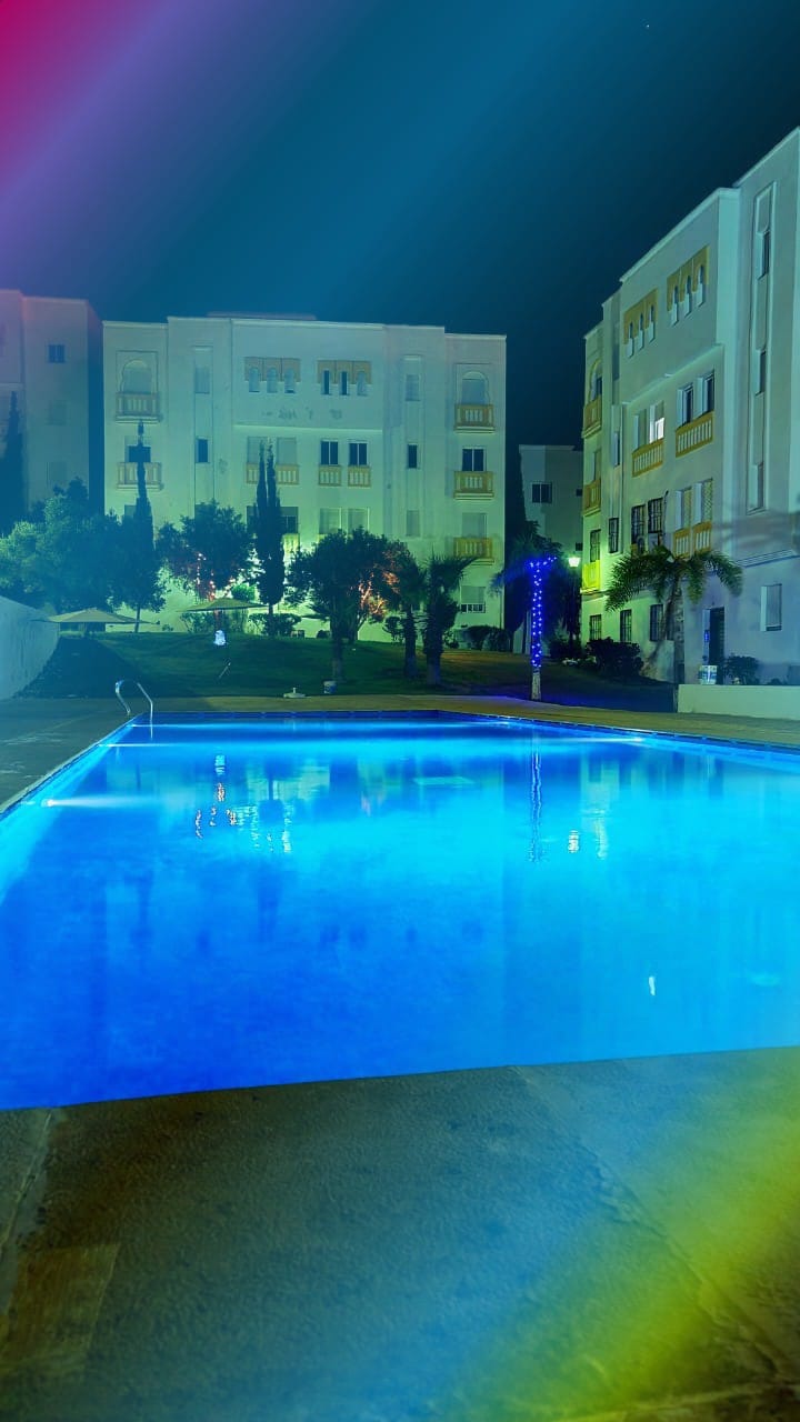 Appartement au décor raffiné avec piscines