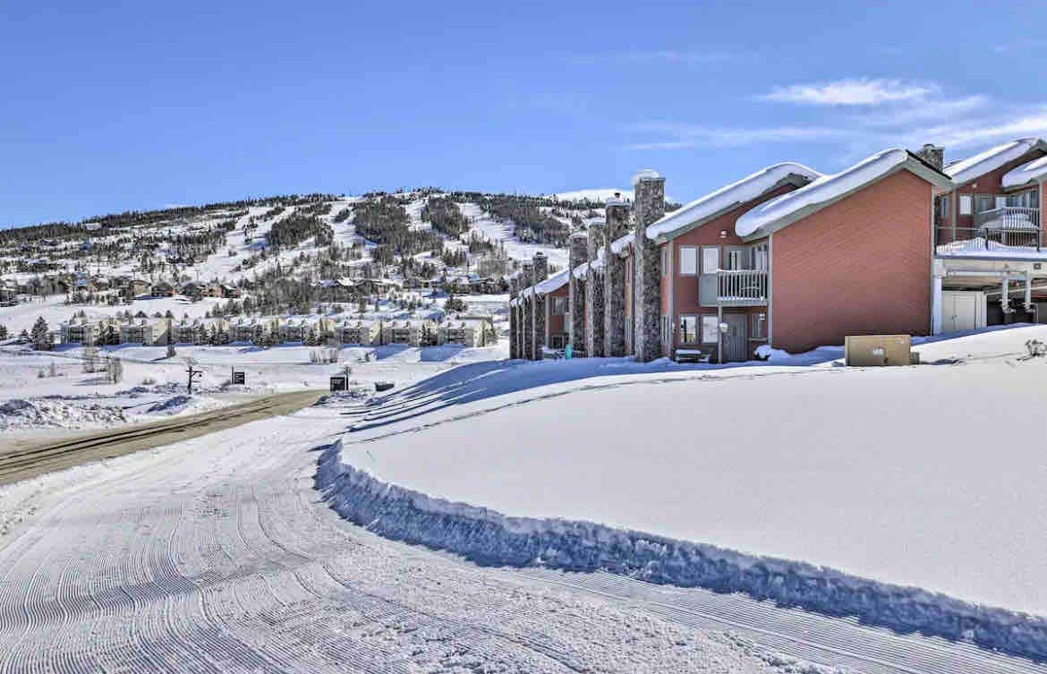 Granby Townhome w/ Easy Slope Access