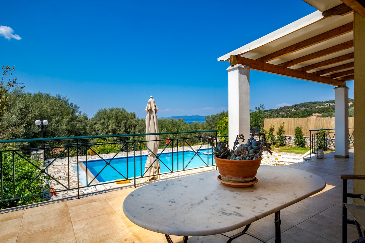Villa Eleni - Private Pool - View To The Sea