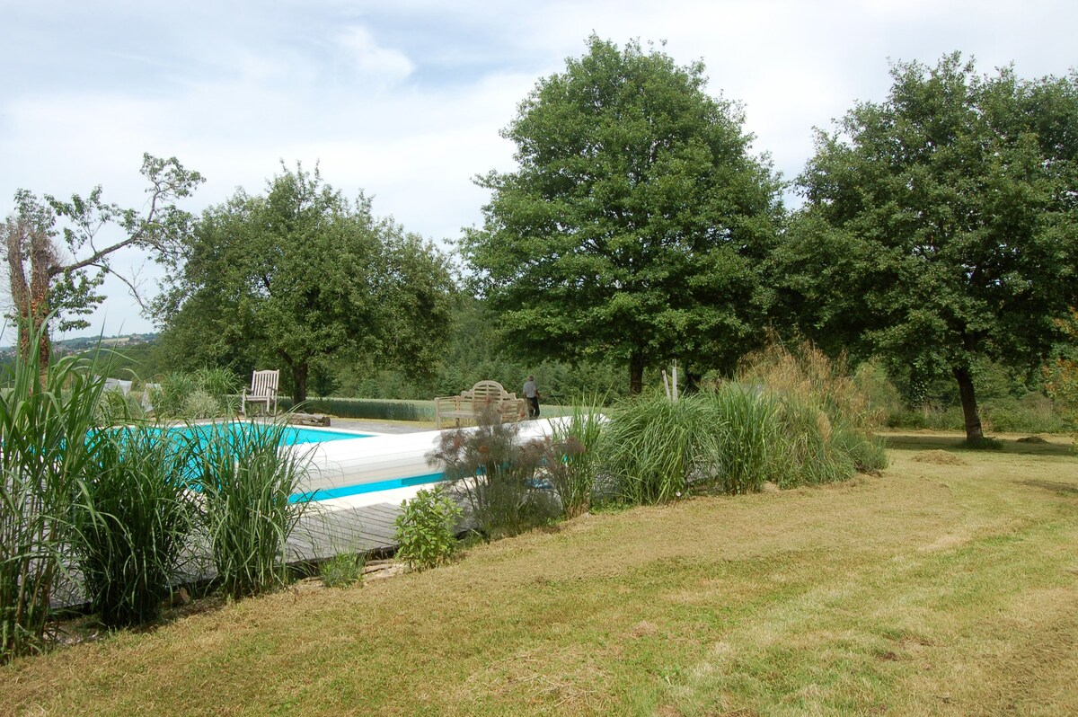 Large farmhouse with private pool