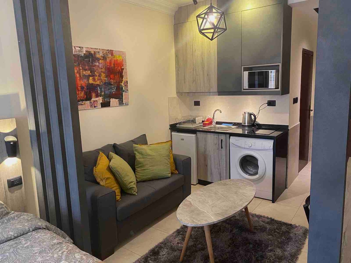 Luxurious Studio in Abdoun #1