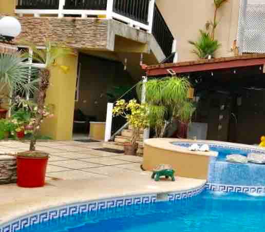 Seafront apartment  and pool (2 beds), Port  Limón