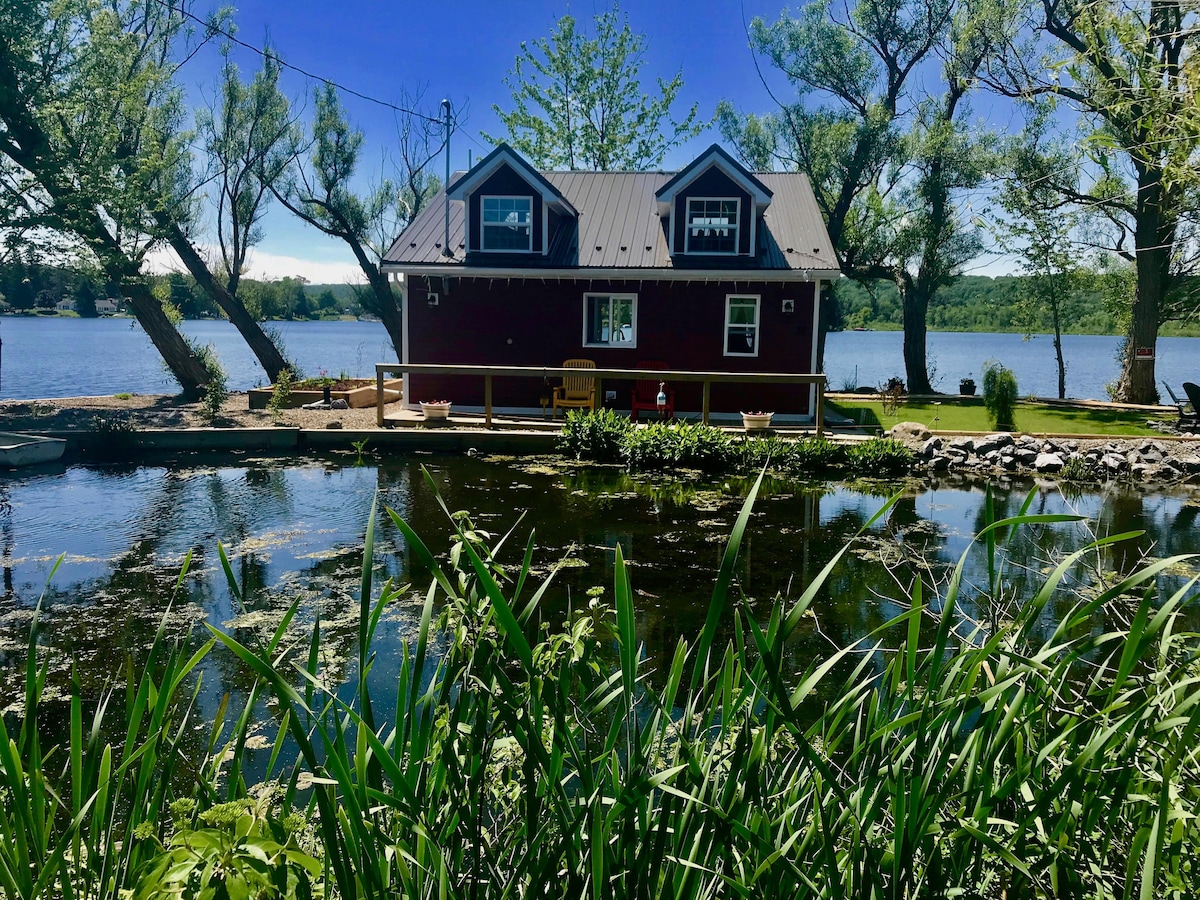 Island Cabin - The Paddle Inn