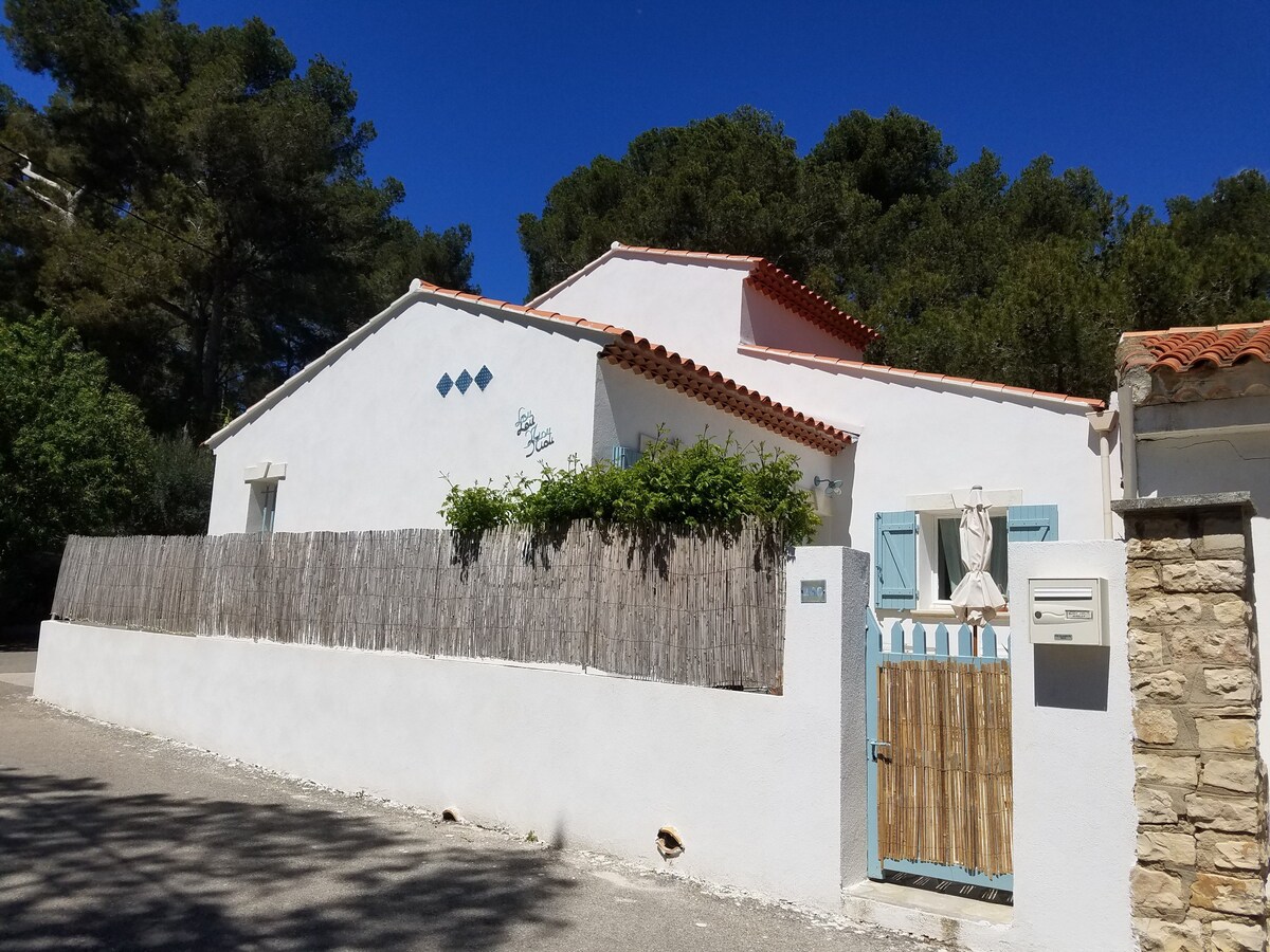 Petite maison de pêcheur à 50 mètres de la plage