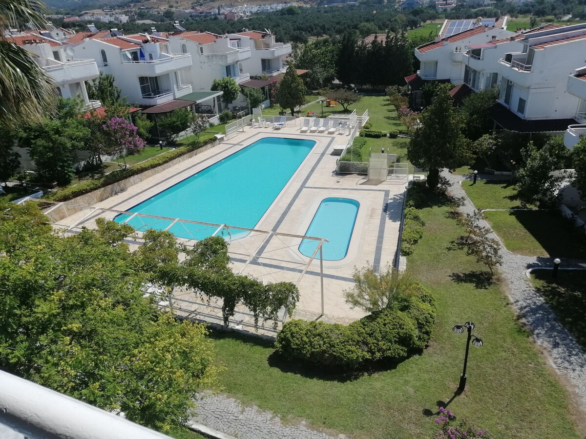 位于伊兹密尔Çandarlı的漂亮房间-B别墅/泳池+海