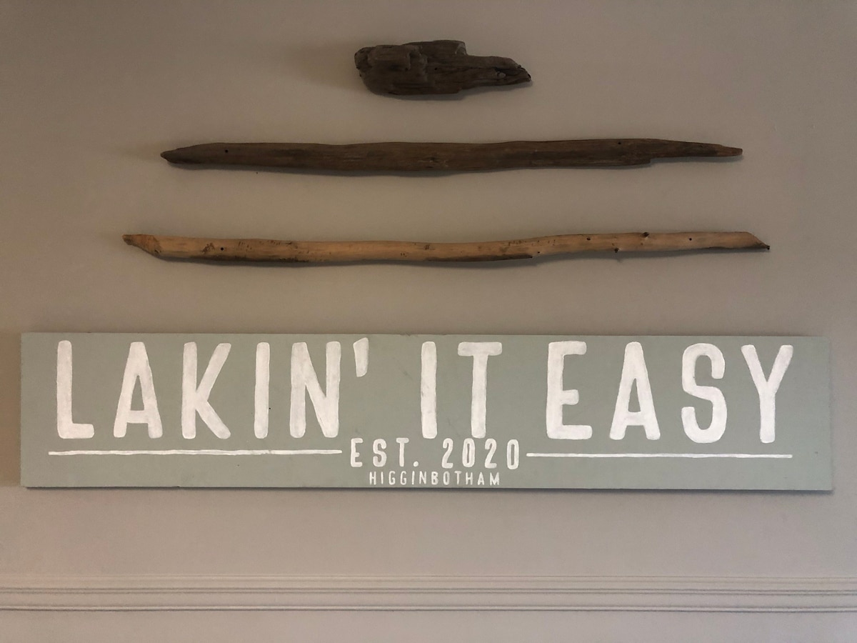 Lakin ’It Easy on Lake Martin