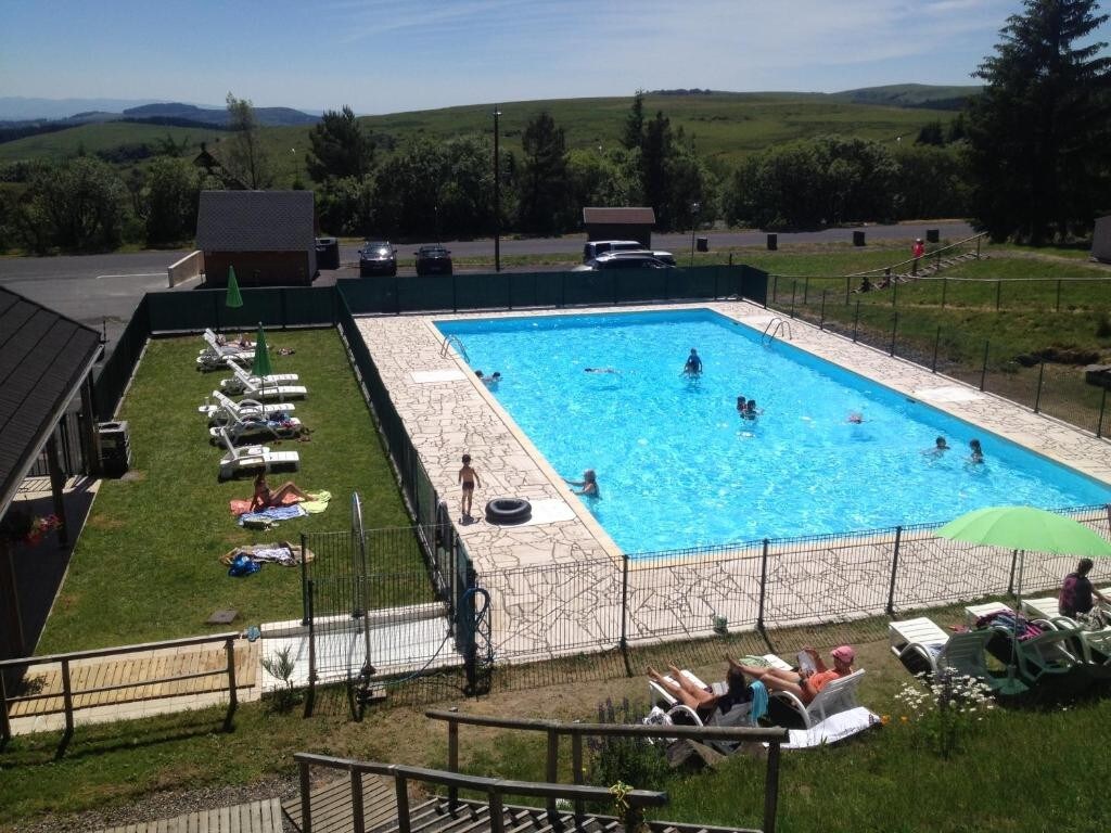 Joli appartement en résidence avec piscine