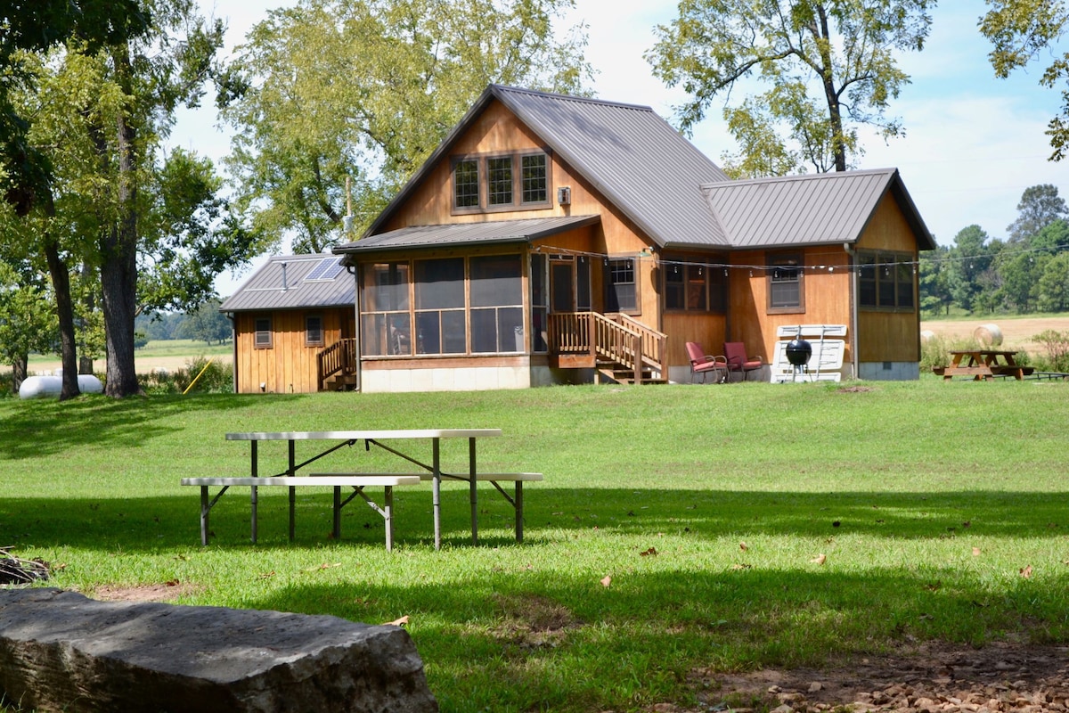 Larry's Buffalo Creek Cabin