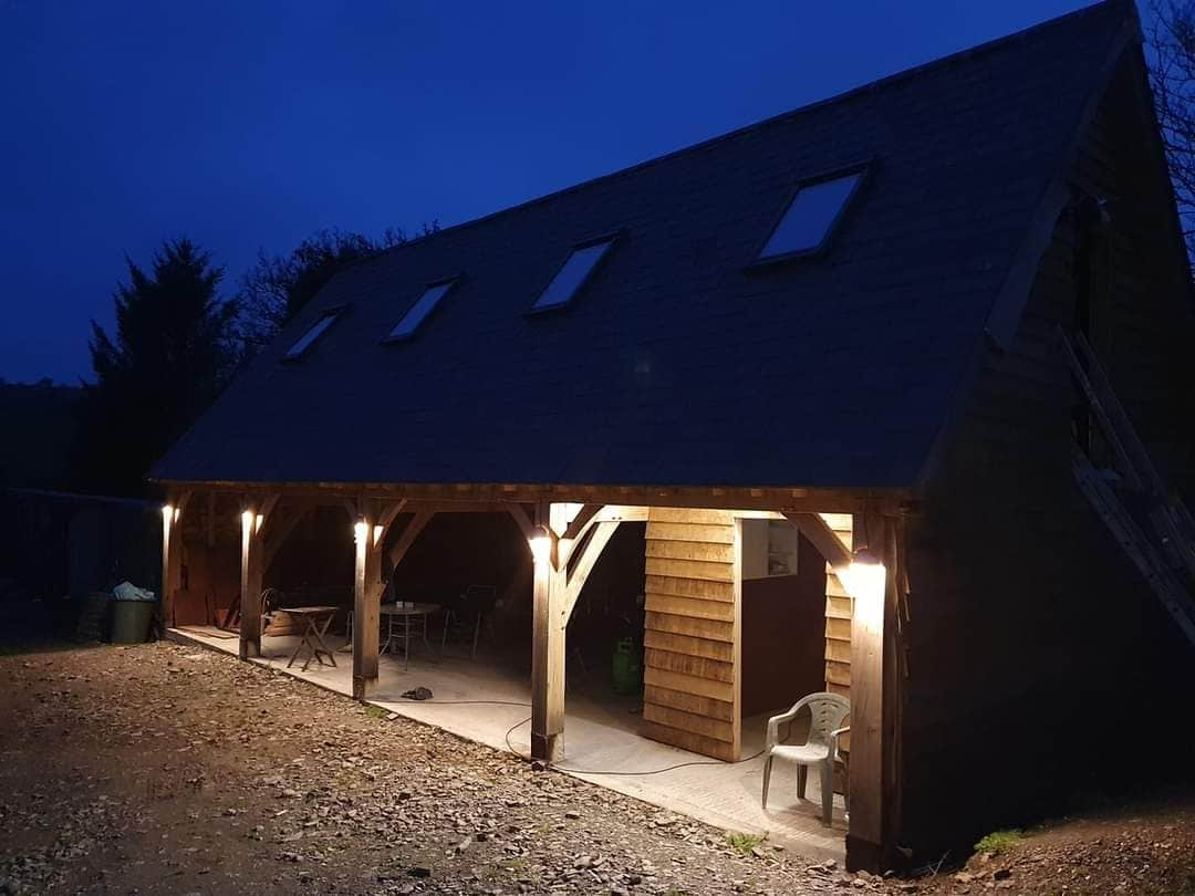 Stunning rural Barn, amazing views, woodburner