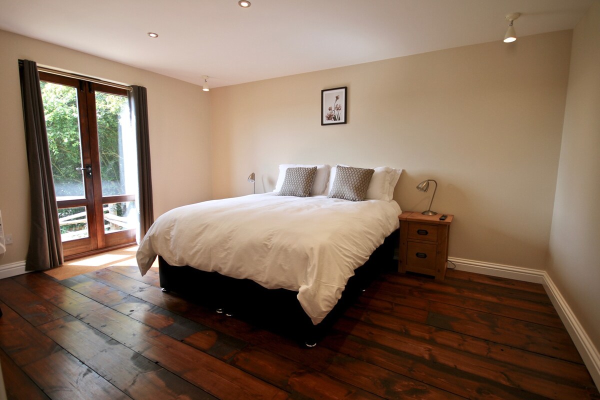 New House Farm Country Retreat-South Stables Lodge