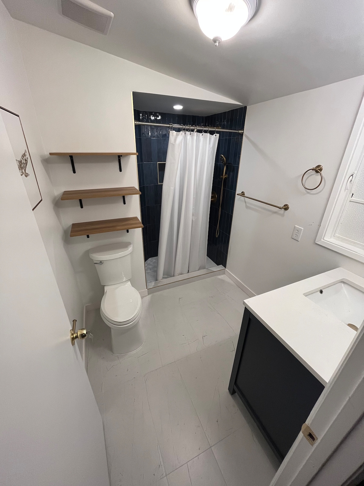 Convenient Bedroom Suite w/Private Bathroom