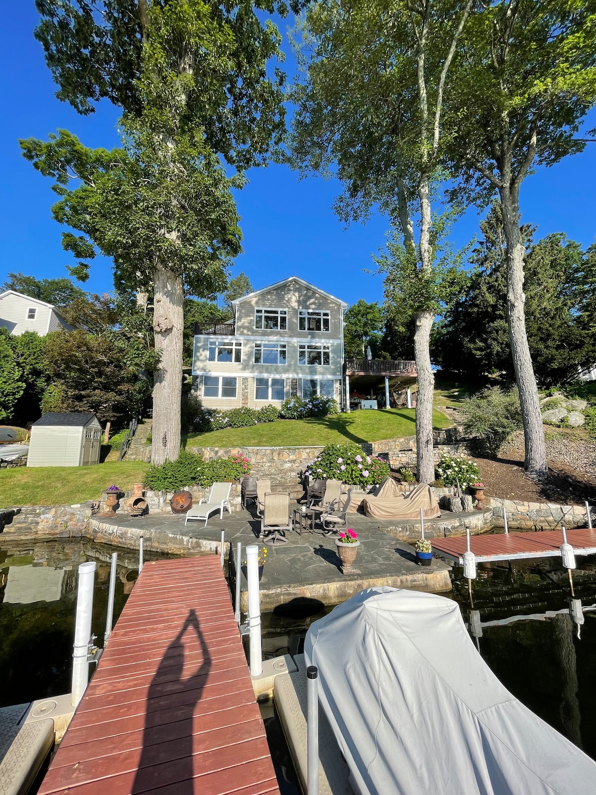 Gorgeous Lake Front House just 1 Hour from NYC
