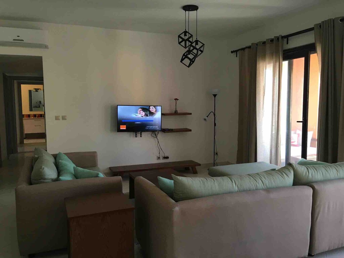 4-bedroom apartment near clubhouse and lagoon