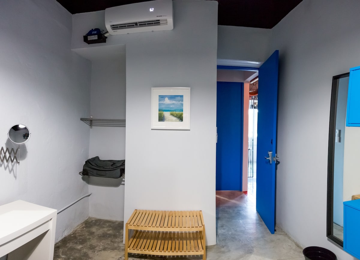 NOMADA旅舍| 2个双层床（最多4个） |共用卫生间
