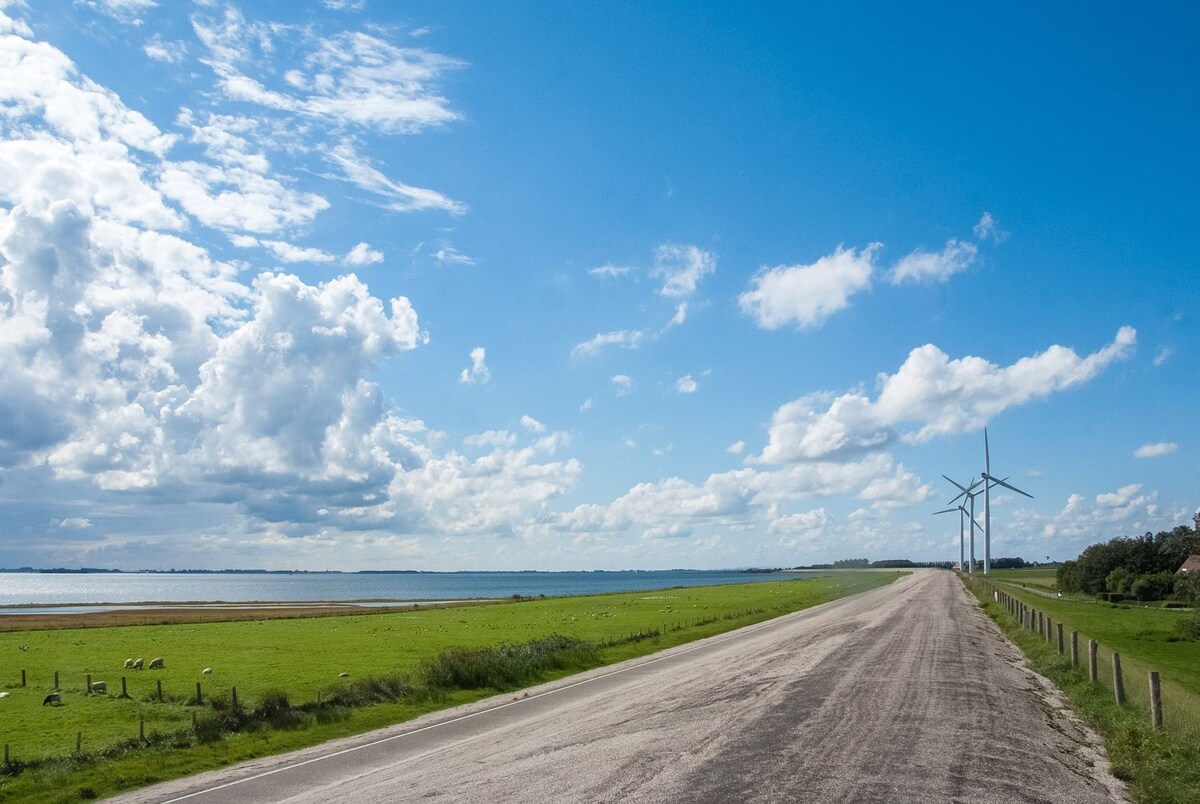 格雷文根湖（ Grevelingen Lake ）宽敞的度假屋