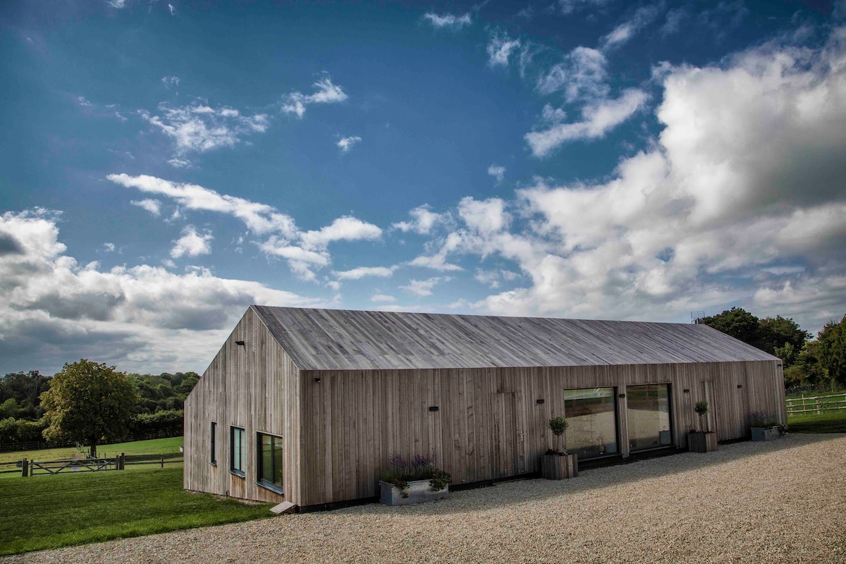 Haygrove Farm Barns - Unit 1