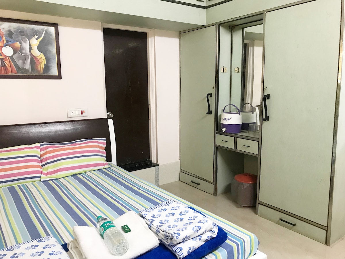 1 Room near Ajanta & Ellora breakfast included #A4