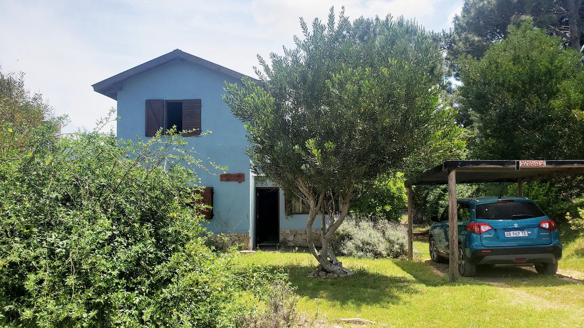 Casa en Las Gaviotas dos plantas, parque y terraza