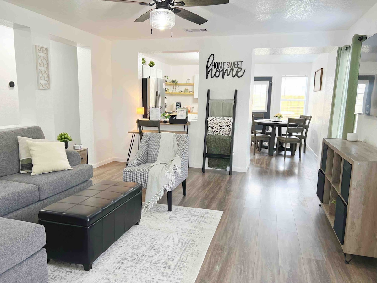Relaxing 3BR w/ Waffle Bar•Lackland BMT• Riverwalk