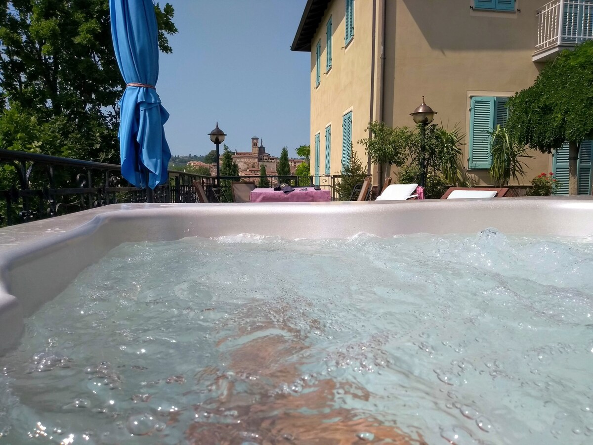 Al Cedro Terrazza sul Monferrato with Jacuzzi