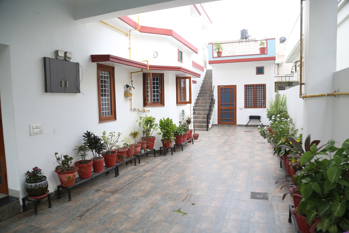 Khanduri house: Cozy, spacious 1bhk on 1st floor