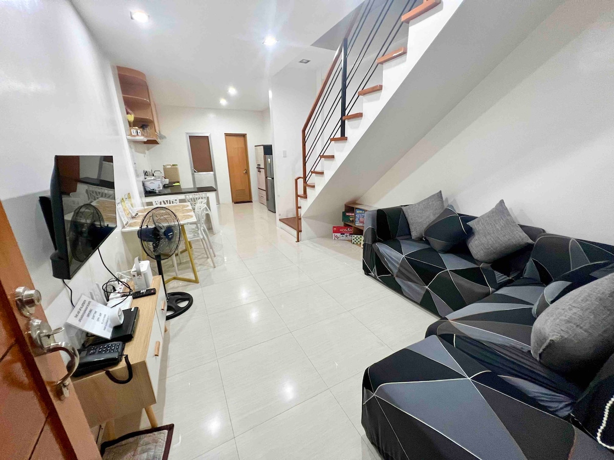 3BR Townhouse in Sampaloc Manila Near UST Manila